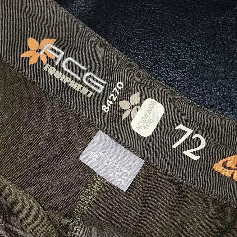 ACG Nike Womens Olive Green Skort 14‎